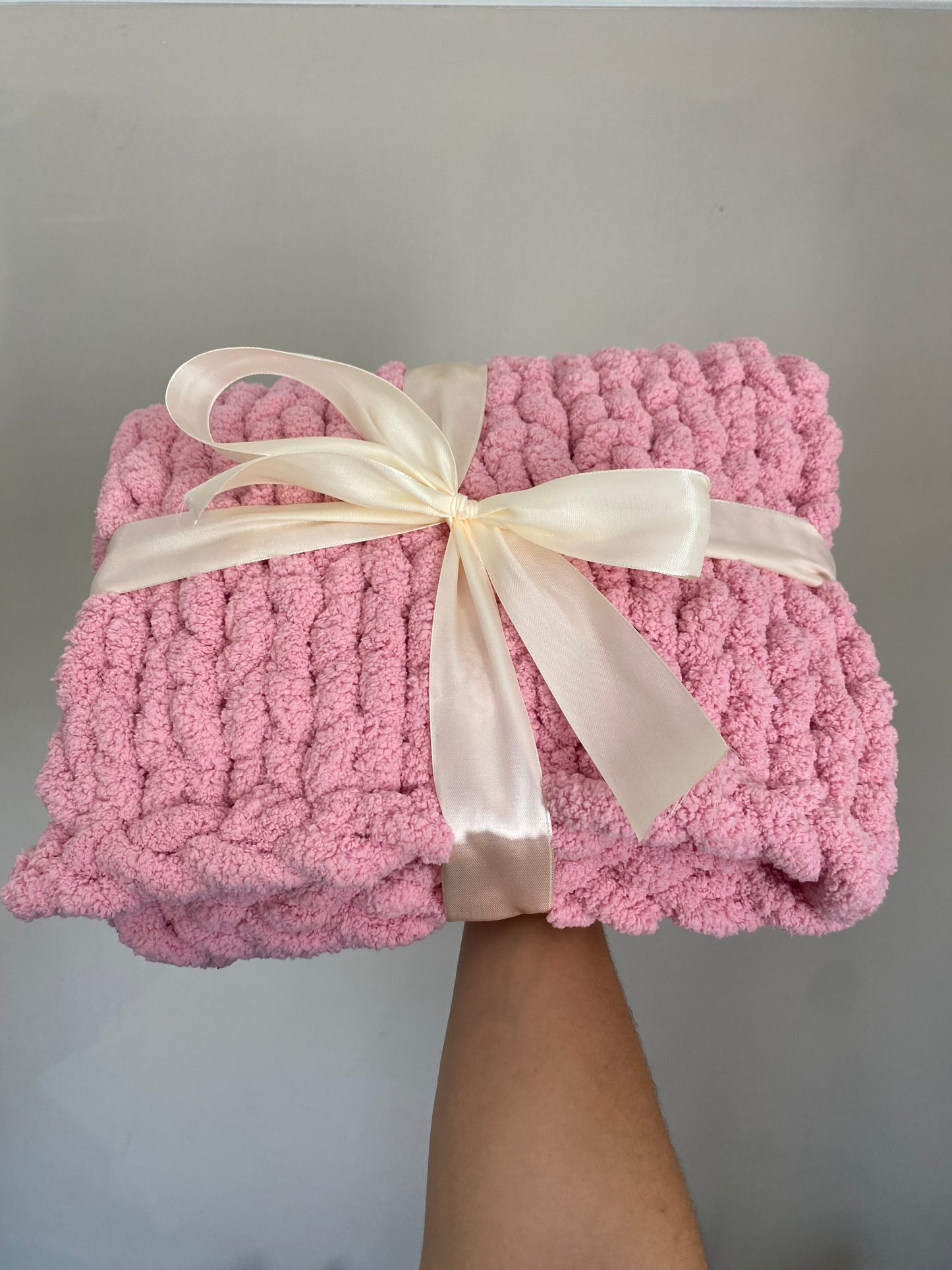 Handmade Chunky Knit Blanket - Pink