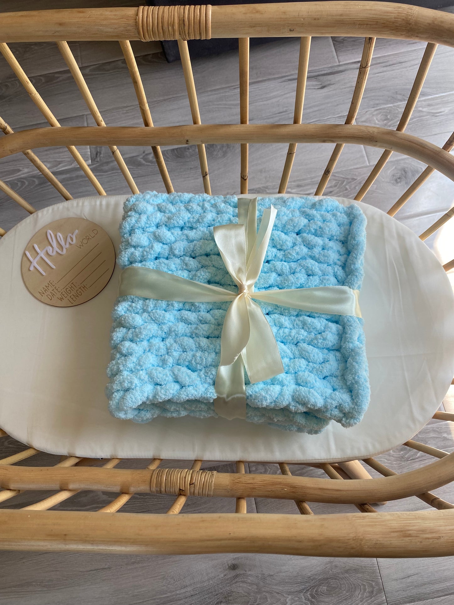 Handmade Chunky Knit Blanket - Blue