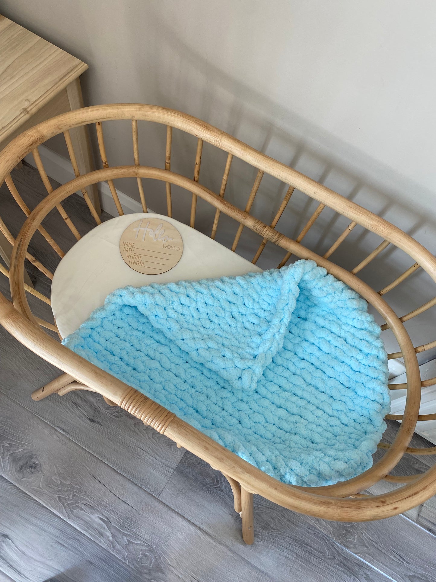 Handmade Chunky Knit Blanket - Blue