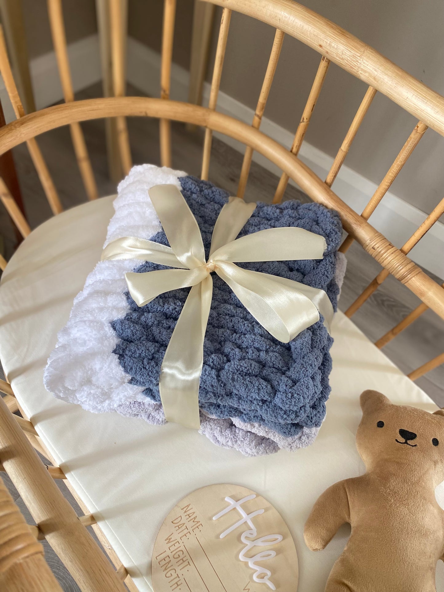 Handmade Chunky Knit Blanket - Grey & White