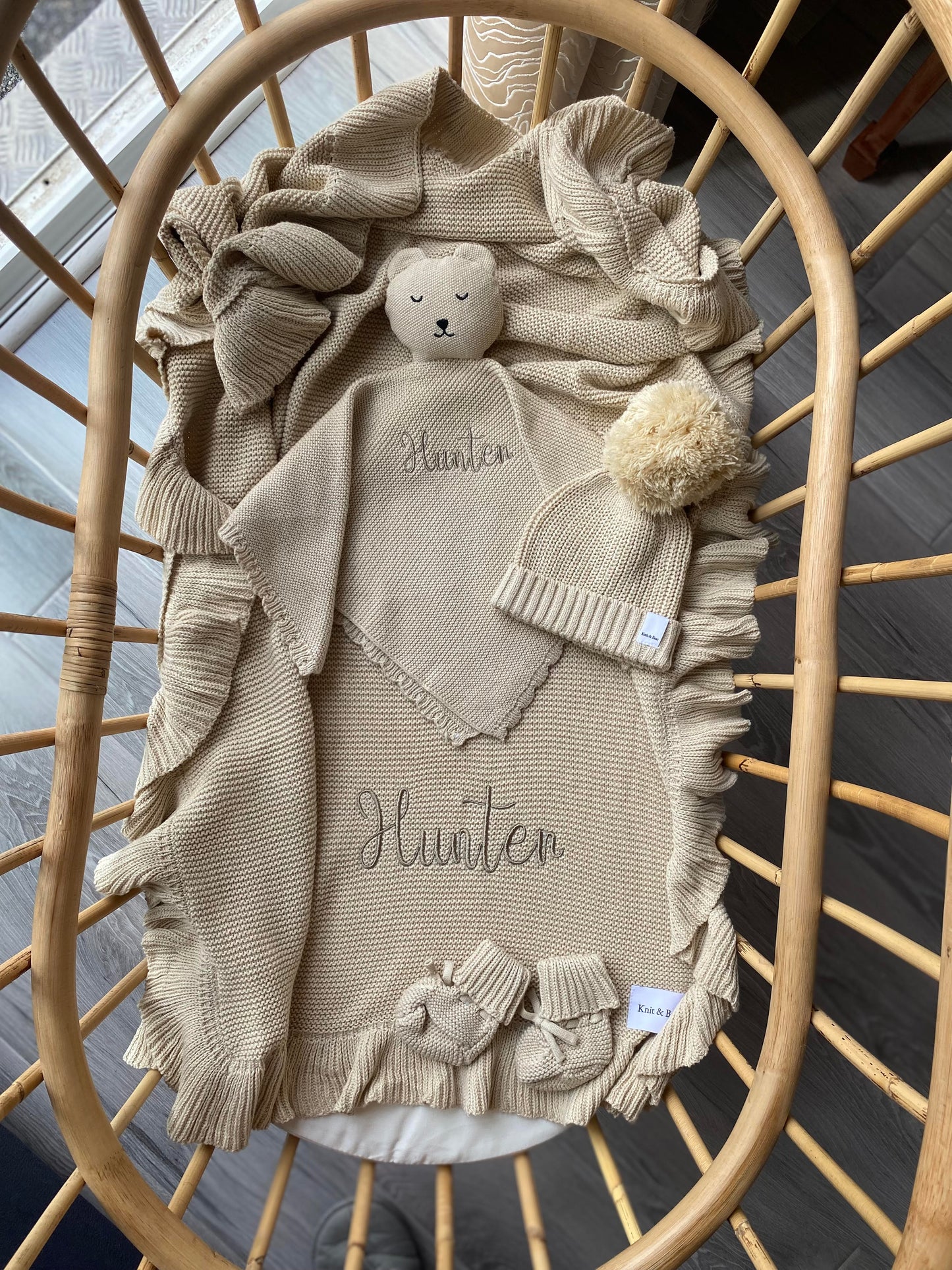 Frill Knit Blanket - Beige